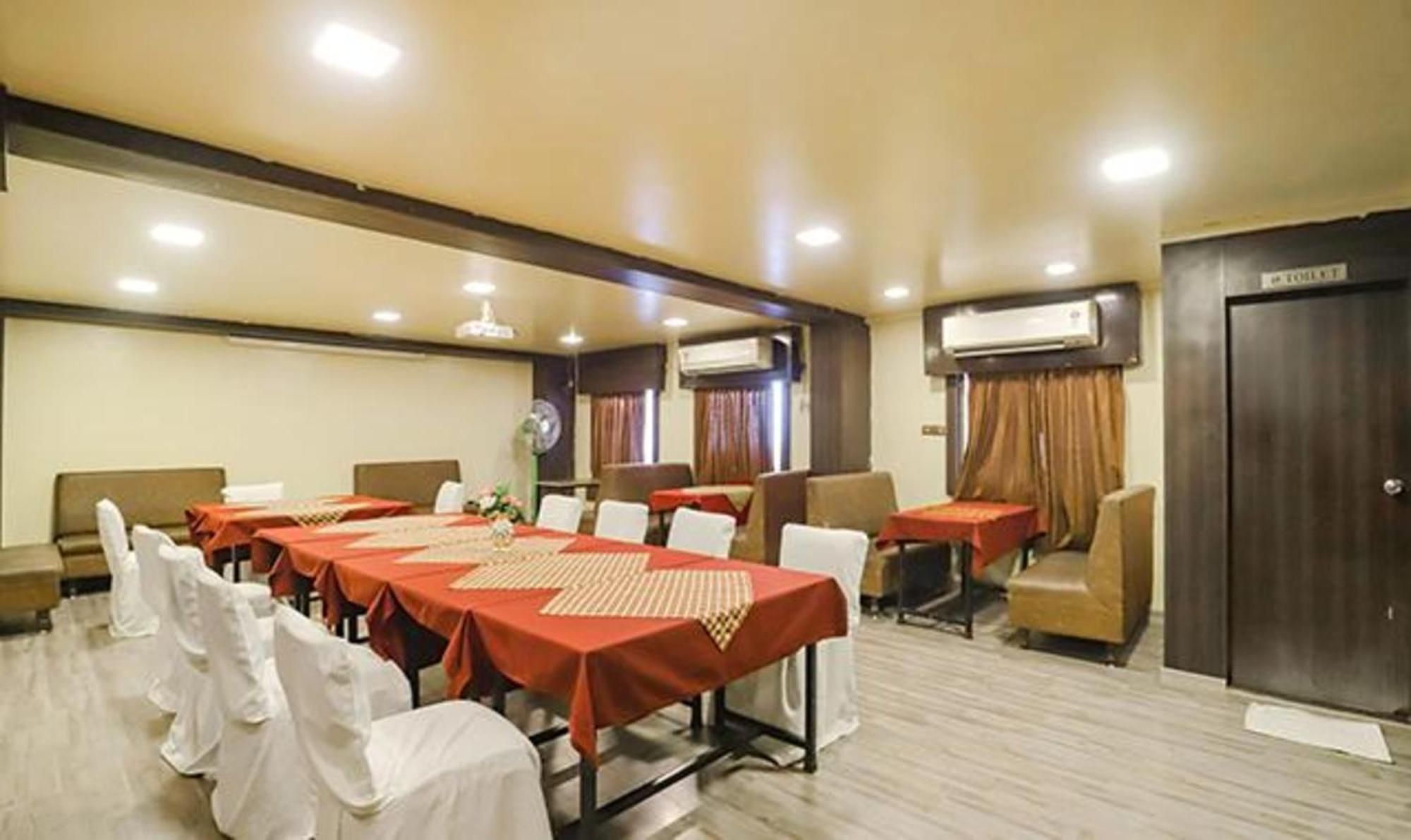 Fabhotel Parashar Нагпур Екстериор снимка