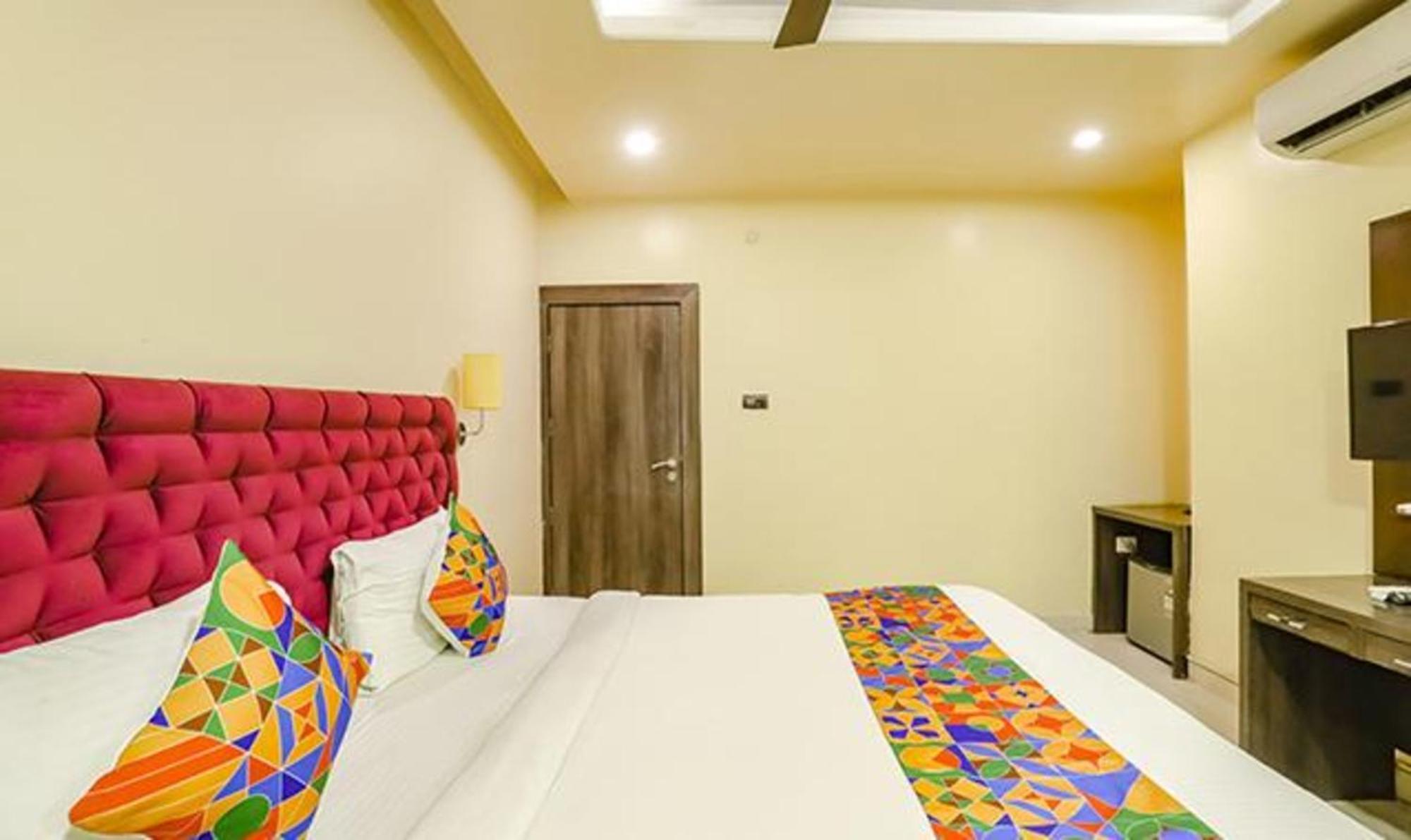 Fabhotel Parashar Нагпур Екстериор снимка
