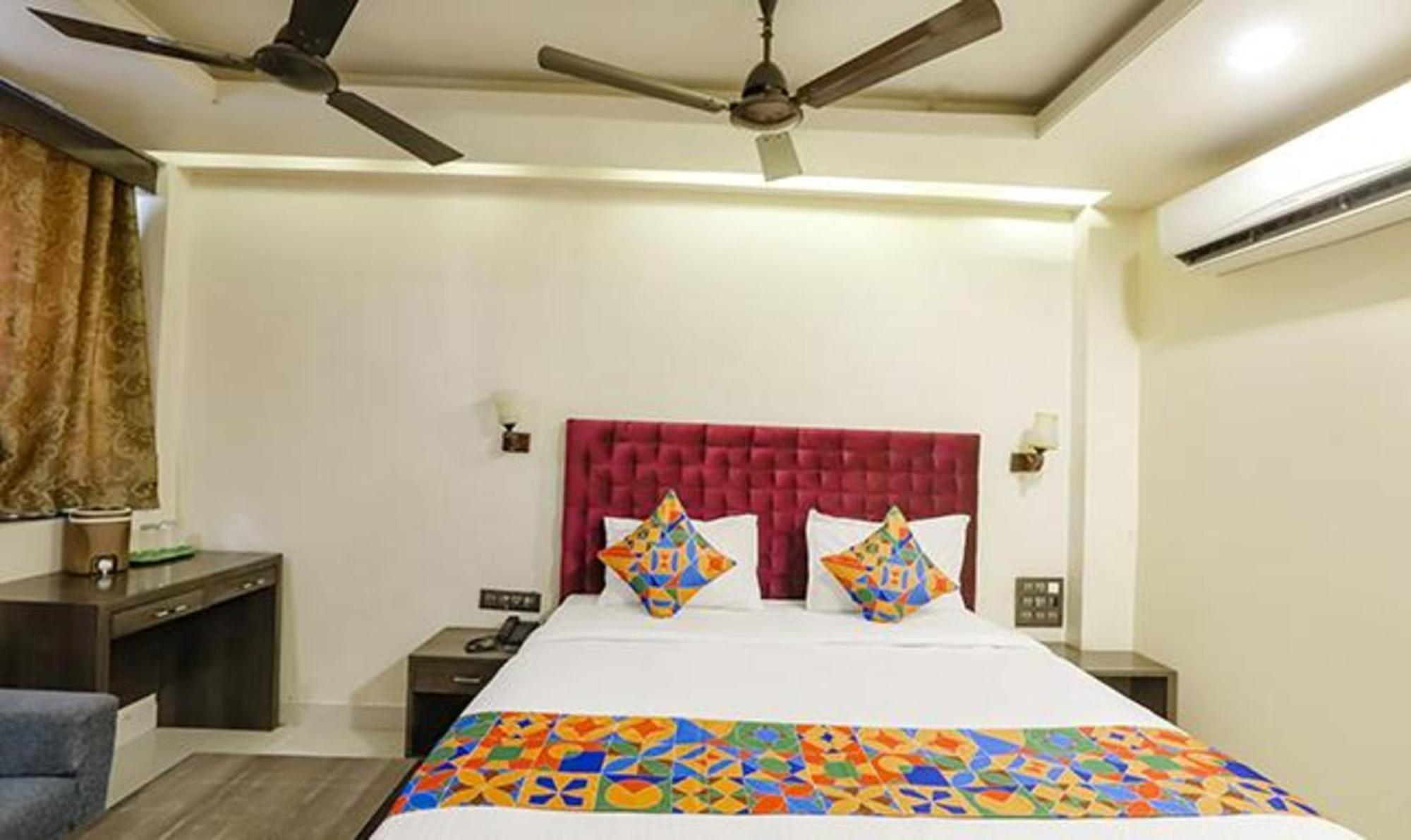 Fabhotel Parashar Нагпур Екстериор снимка
