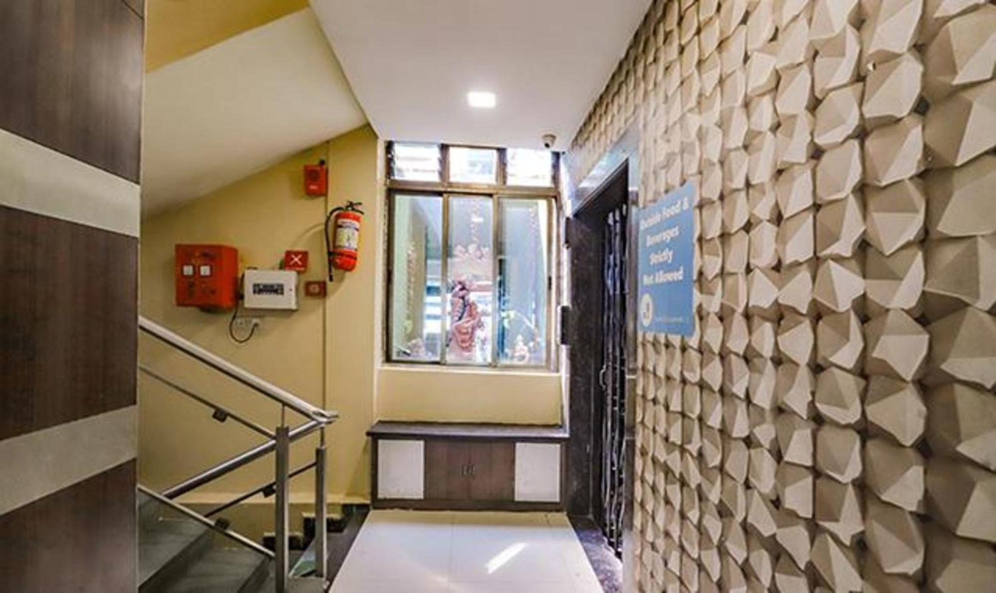 Fabhotel Parashar Нагпур Екстериор снимка