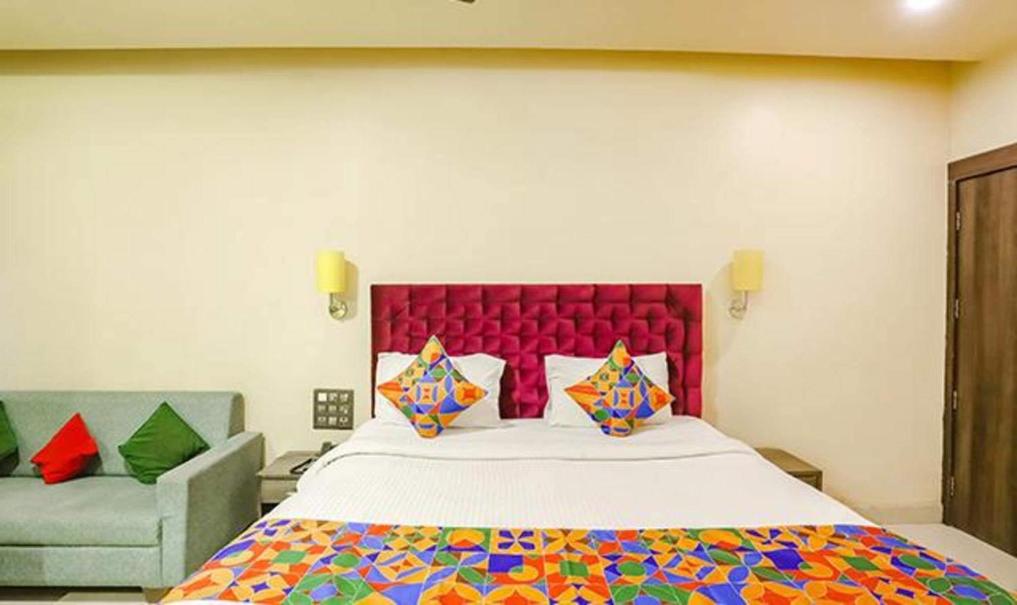 Fabhotel Parashar Нагпур Екстериор снимка