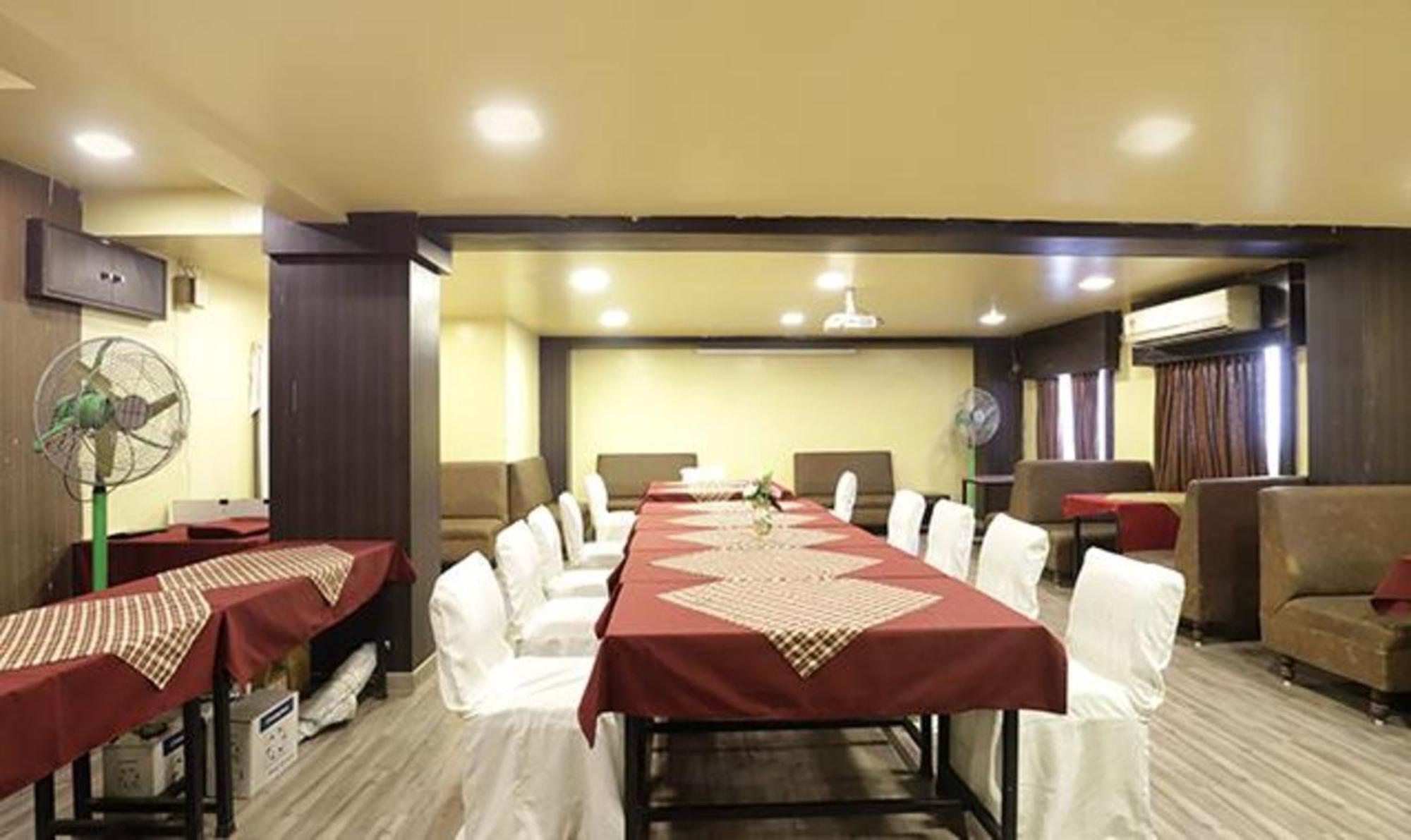 Fabhotel Parashar Нагпур Екстериор снимка